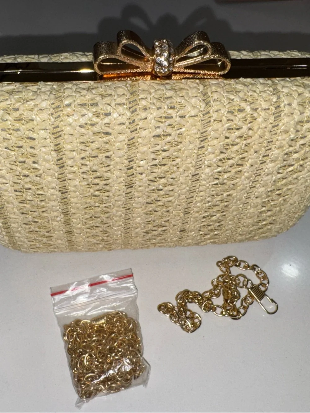 Woven Straw Bow Clasp Clutch - Cream - Picture 2 of 8